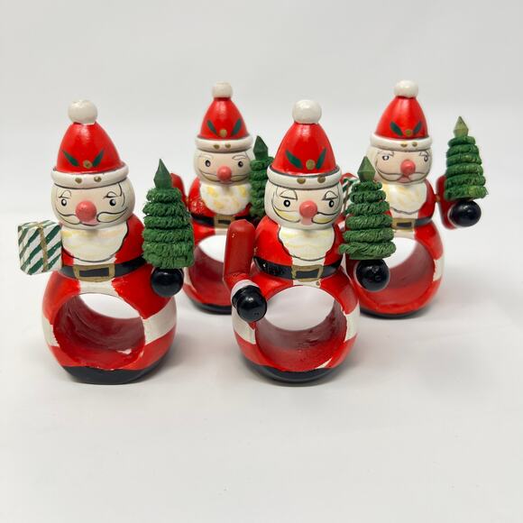 Set of 4 Vintage Handmade Red Wood Santa Claus Napkin Rings Farmhouse Cottage - Picture 2 of 10